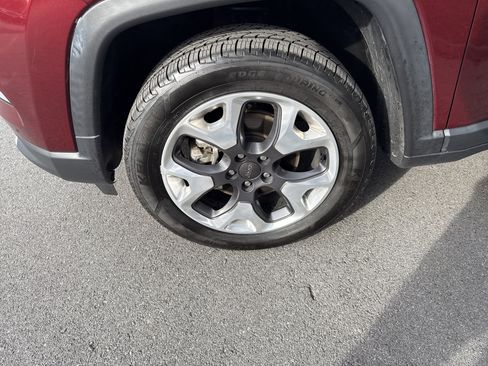 Used 2022 Jeep Compass Limited w/ Sun and Sound Group image 11