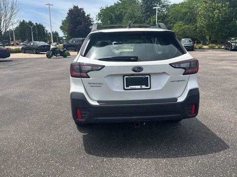 Used 2021 Subaru Outback AWD/4WD image 6