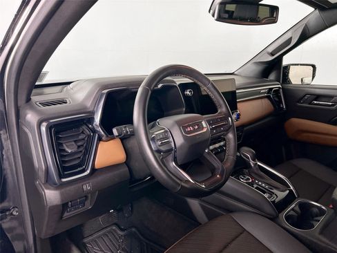 Used 2024 GMC Canyon AT4 w/ AT4 Premium Package image 10