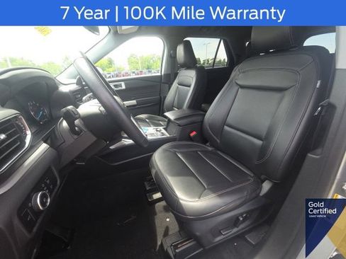 Used 2023 Ford Explorer XLT w/ Equipment Group 202A AWD/4WD image 29