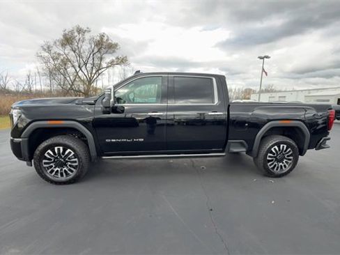 Used 2025 GMC Sierra 2500 Denali Ultimate w/ Snow Plow Prep/Camper Package image 5