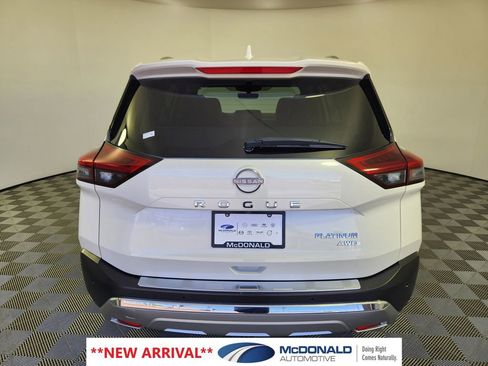 Used 2023 Nissan Rogue Platinum w/ Platinum Premium Package AWD/4WD image 4