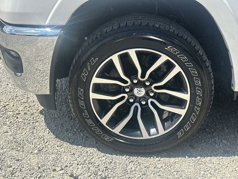 Used 2025 RAM 1500 Limited AWD/4WD image 11
