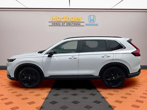 Used 2024 Honda CR-V Sport Touring image 2