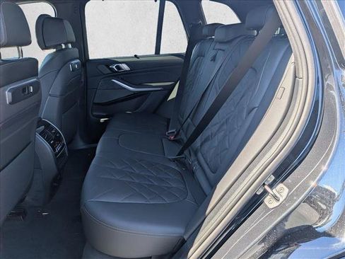 New 2026 BMW X5 xDrive40i w/ Executive Package AWD/4WD image 17