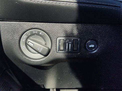 Used 2023 Dodge Challenger R/T w/ Plus Package image 12