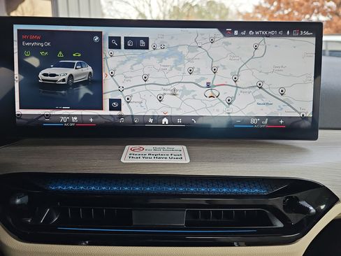 Certified 2025 BMW 330i Sedan w/ Premium Package image 23