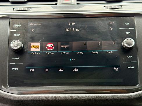 Used 2019 Volkswagen Tiguan SEL Premium AWD/4WD image 30