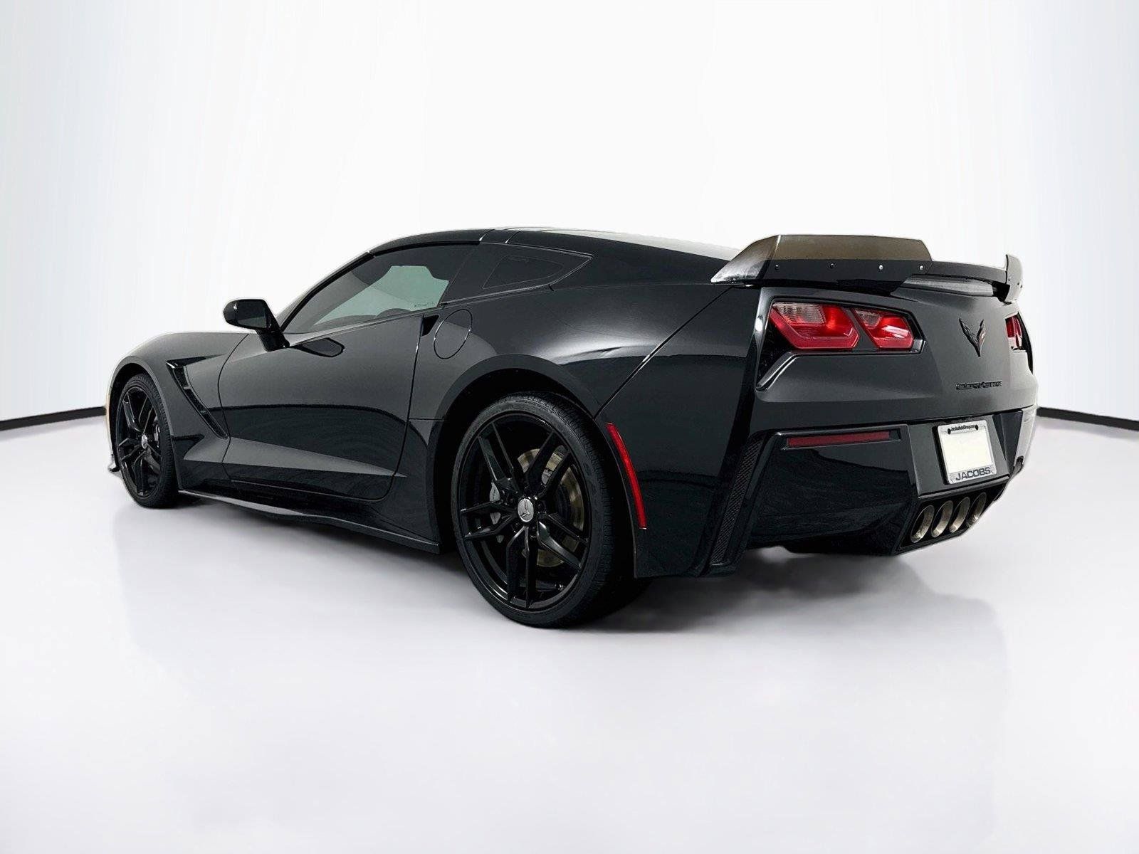 Used 2019 Chevrolet Corvette Stingray Coupe w/ Carbon Flash Badge Package RWD image 3