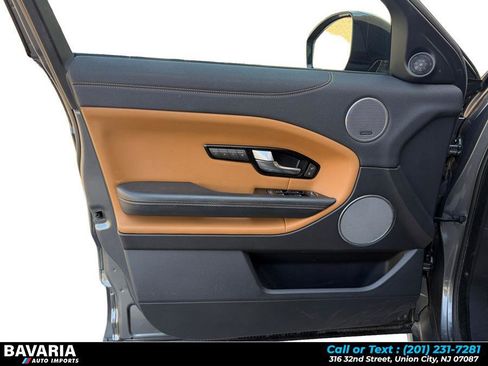 Used 2017 Land Rover Range Rover Evoque HSE Dynamic image 11