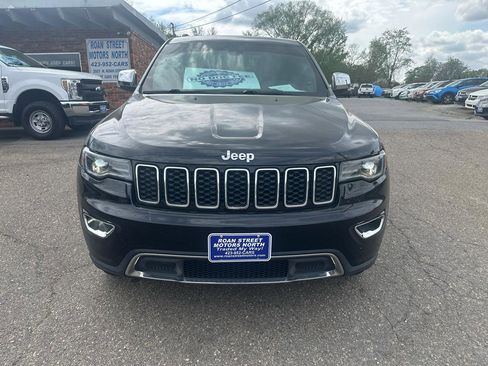Used 2018 Jeep Grand Cherokee Limited w/ Luxury Group II image 5