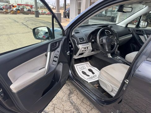 Used 2016 Subaru Forester 2.5i w/ Protection Package #1 AWD/4WD image 9