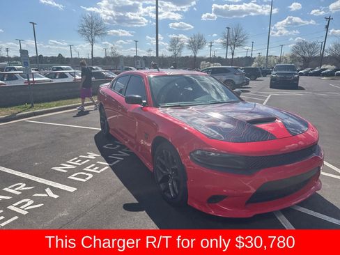 Used 2022 Dodge Charger R/T w/ Blacktop Package image 5