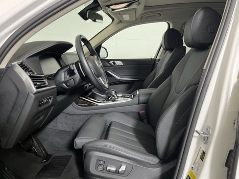 Used 2021 BMW X7 xDrive40i w/ Cold Weather Package image 11