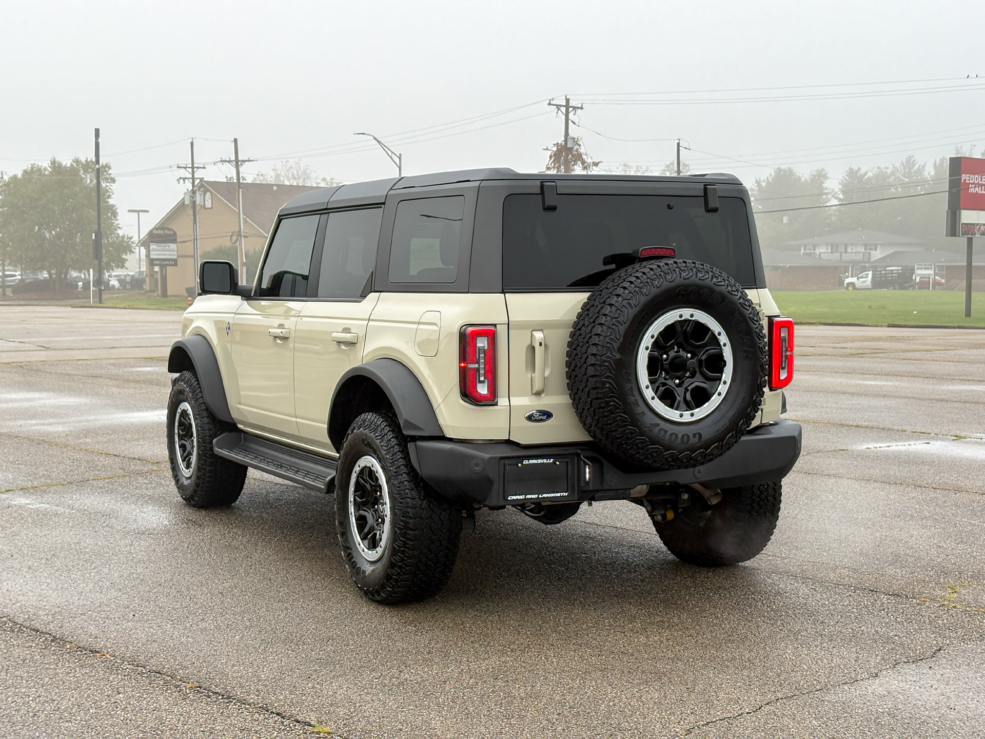 Used 2025 Ford Bronco Outer Banks w/ Sasquatch Package AWD/4WD image 7