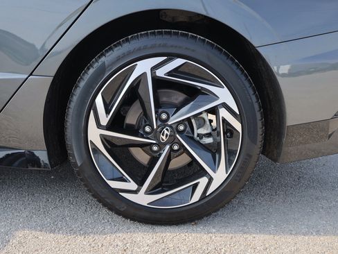 Used 2024 Hyundai Sonata SEL w/ Convenience Package image 19