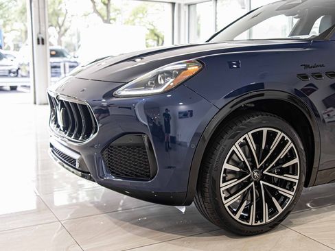 New 2025 Maserati Grecale Modena image 4