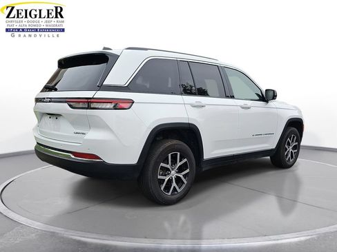 Used 2023 Jeep Grand Cherokee Limited AWD/4WD image 5