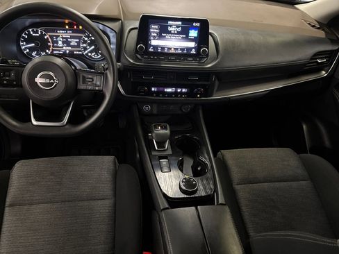 Used 2023 Nissan Rogue SV image 14