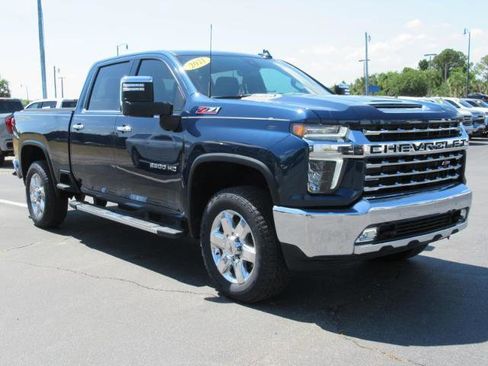 Used 2021 Chevrolet Silverado 2500 LTZ w/ LTZ Premium Package AWD/4WD image 3