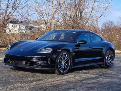 New 2026 Porsche Taycan 4 image 35
