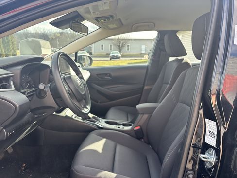 Used 2024 Toyota Corolla LE image 12