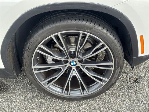 Used 2023 BMW X3 sDrive30i w/ Premium Package image 12