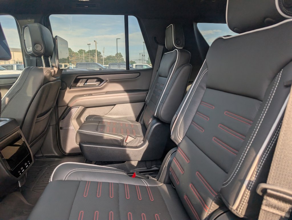 Used 2025 GMC Yukon AT4 Ultimate w/ LPO, Floor Liner Package AWD/4WD image 13