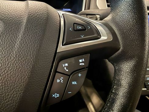 Used 2020 Ford Fusion SEL FWD image 20