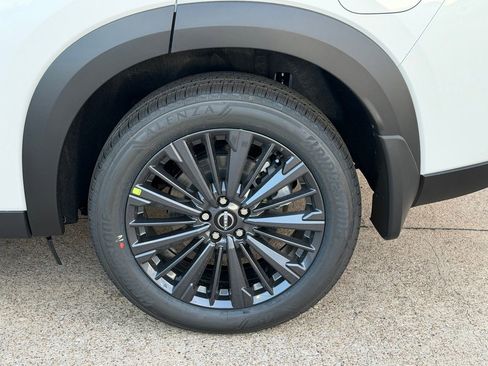 New 2026 Nissan Pathfinder SL FWD image 24