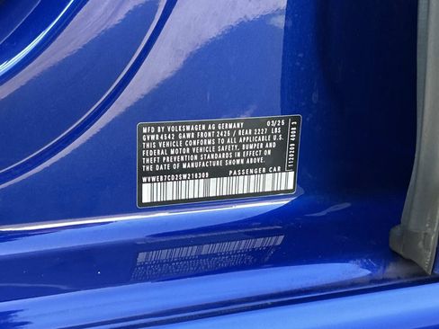 Certified 2025 Volkswagen Golf w/ Euro Style Package AWD/4WD image 10
