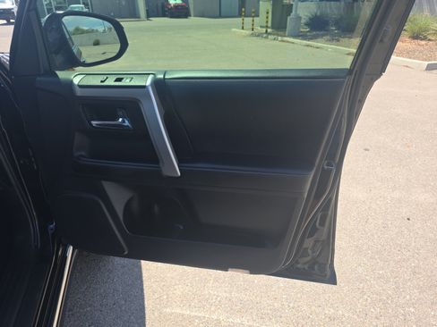 Used 2023 Toyota 4Runner Limited AWD/4WD image 16