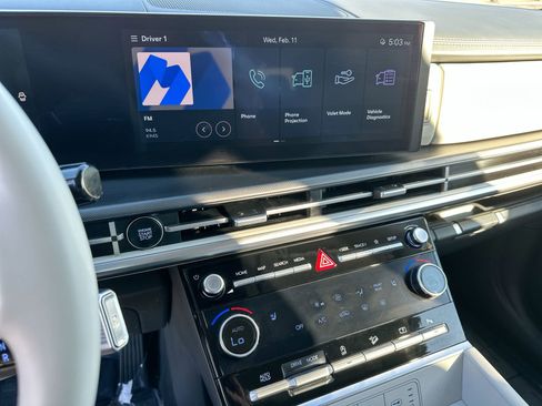 Used 2025 Hyundai Santa Fe SEL image 16