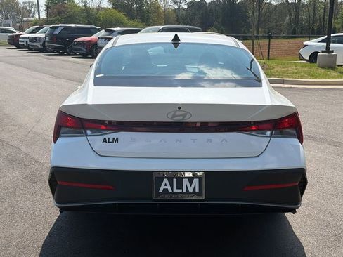 New 2026 Hyundai Elantra SE w/ Cargo Package image 6
