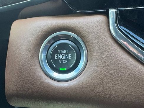 Certified 2025 GMC Canyon AT4 AWD/4WD image 37
