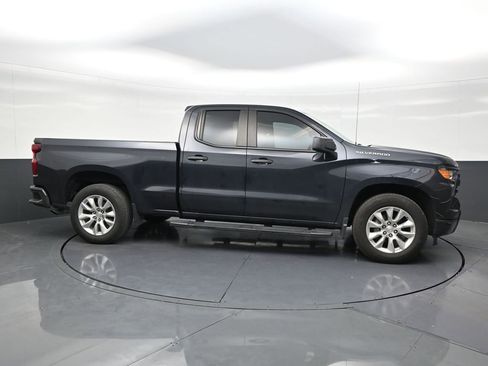 Used 2023 Chevrolet Silverado 1500 Custom image 6