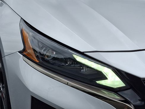 Certified 2024 Nissan Altima 2.5 SR w/ SR Premium Package image 11