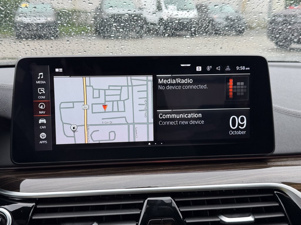 Used 2021 BMW 540i w/ M Sport Package RWD image 22