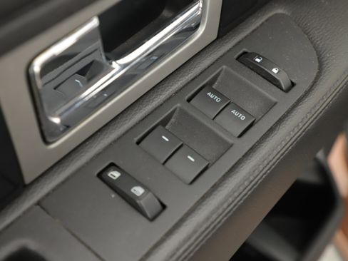 Used 2012 Ford F150 Platinum image 7