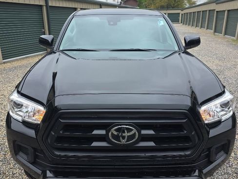 Certified 2023 Toyota Tacoma SR AWD/4WD image 9