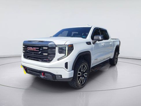 Used 2023 GMC Sierra 1500 AT4 w/ Technology Package AWD/4WD image 1