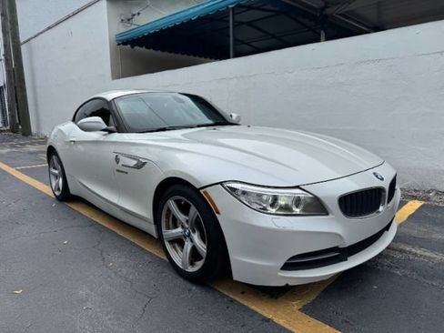 Used 2015 BMW Z4 sDrive28i RWD image 6