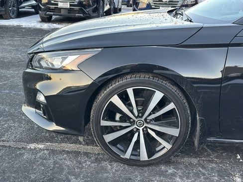 Certified 2020 Nissan Altima 2.5 Platinum image 7