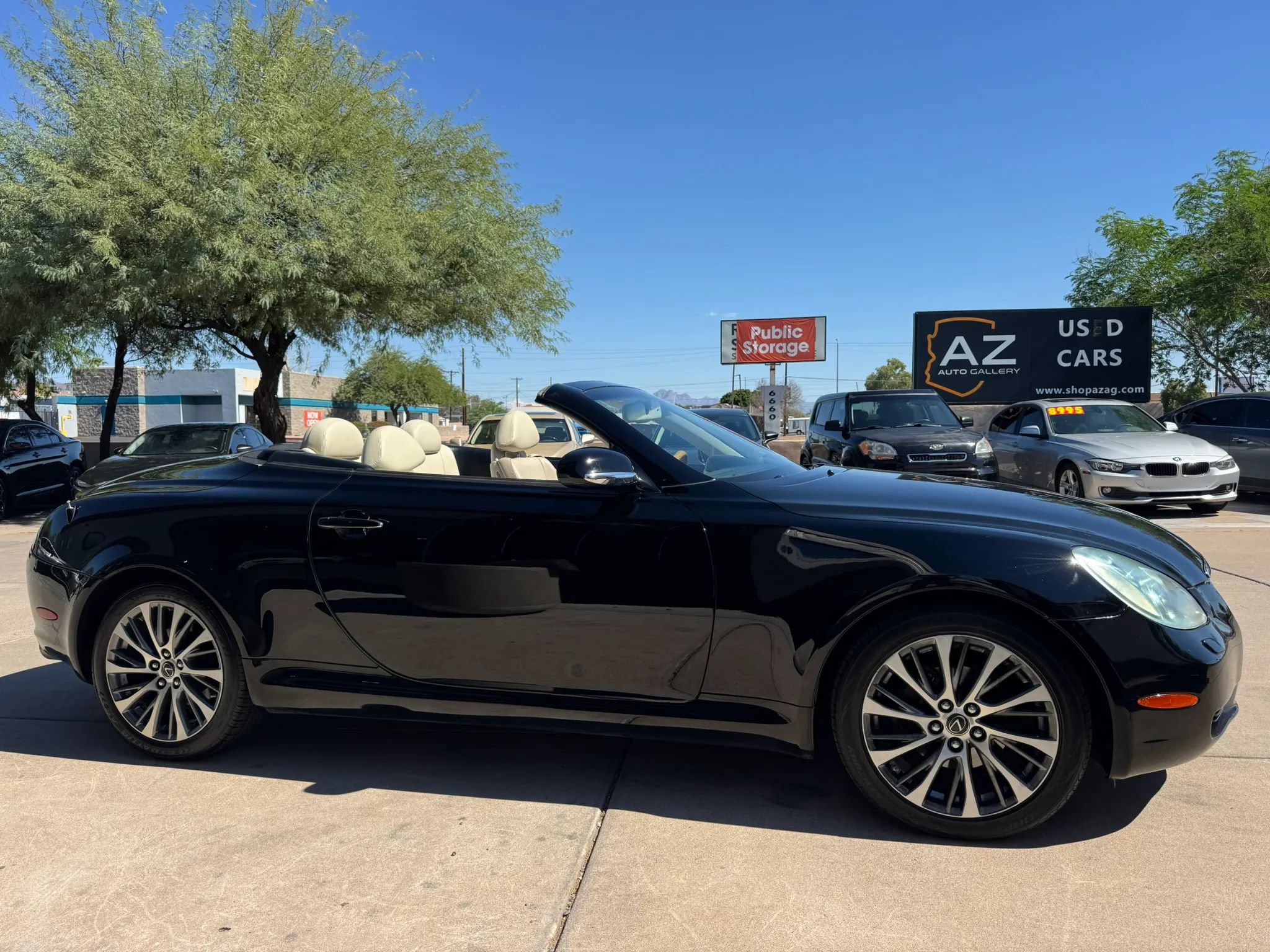 Used 2005 Lexus SC 430 Convertible RWD image 4