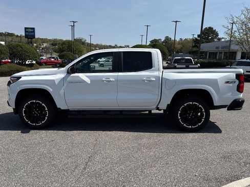 New 2026 Chevrolet Colorado Z71 w/ Technology Package AWD/4WD image 6