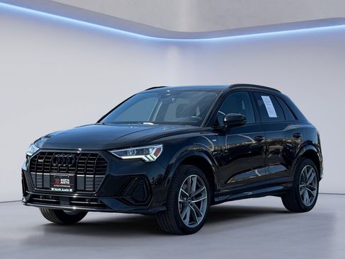 Certified 2023 Audi Q3 2.0T Premium w/ Black Optic Sport Package image 6