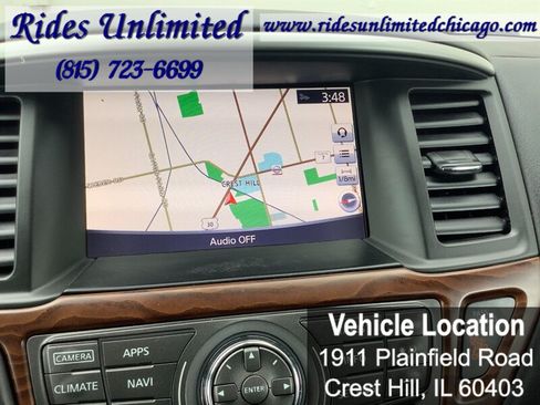 Used 2017 Nissan Pathfinder Platinum w/ Family Entertainment Package AWD/4WD image 30