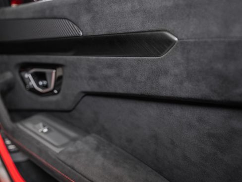 Used 2024 Lamborghini Urus Performante AWD/4WD image 53