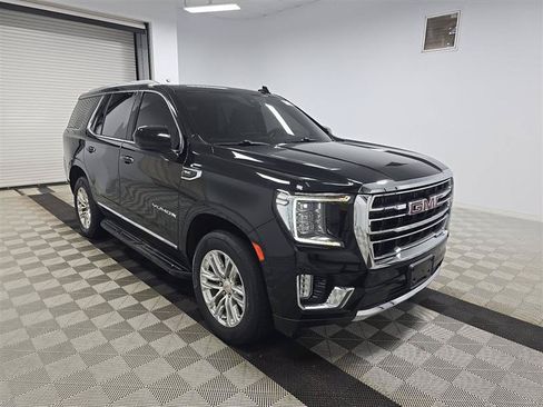 Used 2021 GMC Yukon SLT AWD/4WD image 3