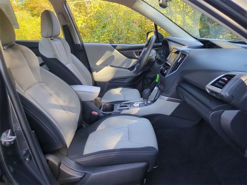 Used 2023 Subaru Forester image 26